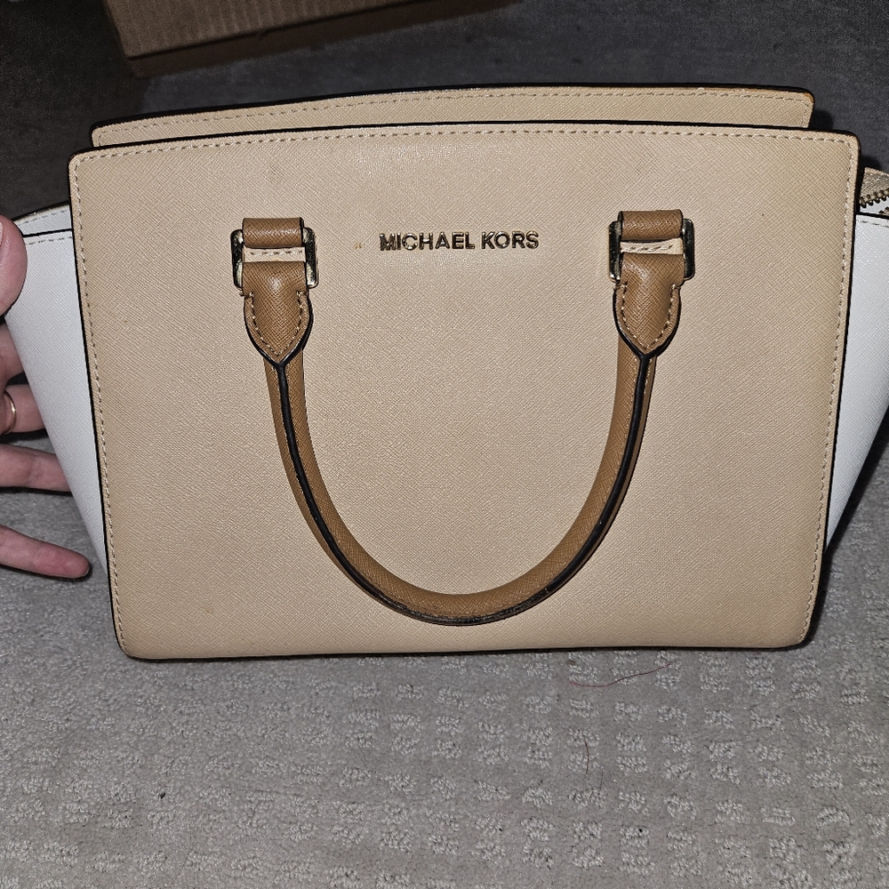Michael Kors Purse Selma Purse Beige / Cream